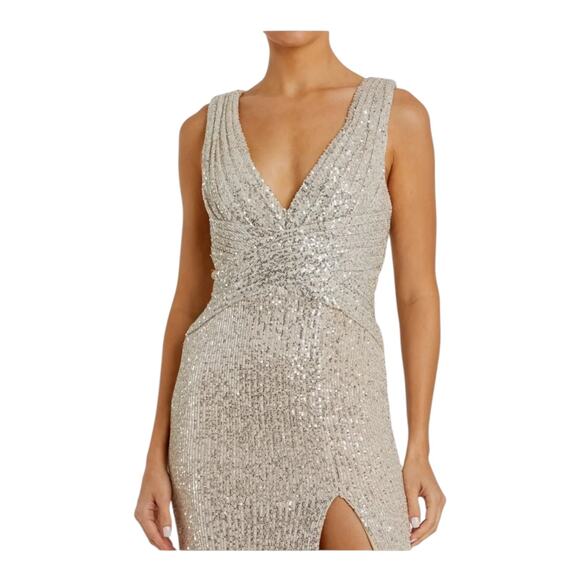 Mac Duggal 26598 Evening Gown V-Neck Faux Wrap Nude Silver Sequin Size 10 NWT - Picture 3 of 16